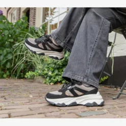 Blue Box Dames dad sneakers zwart beige Hot