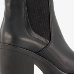 Nova Dames enkellaarsjes met hak zwart Outlet