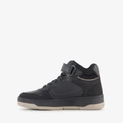 Blue Box Hoge jongens sneakers zwart beige New