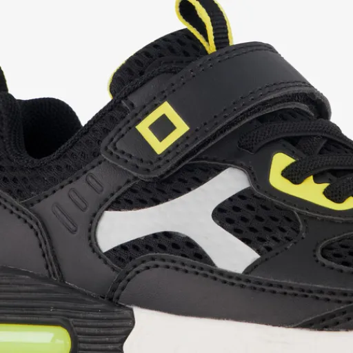 Blue Box Jongens sneakers met airzool zwart geel Outlet