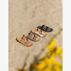 Harper Leren dames slippers met studs goud